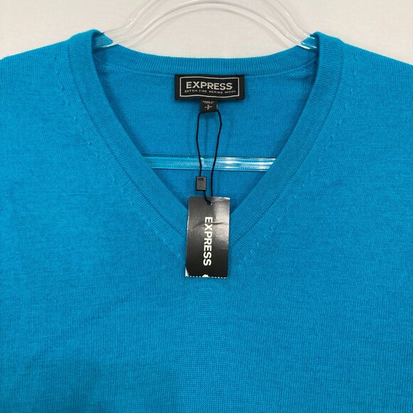 New Express size Small V Neck Merino Wool Pullover Sweater Quiet Luxury - Picture 3 of 9